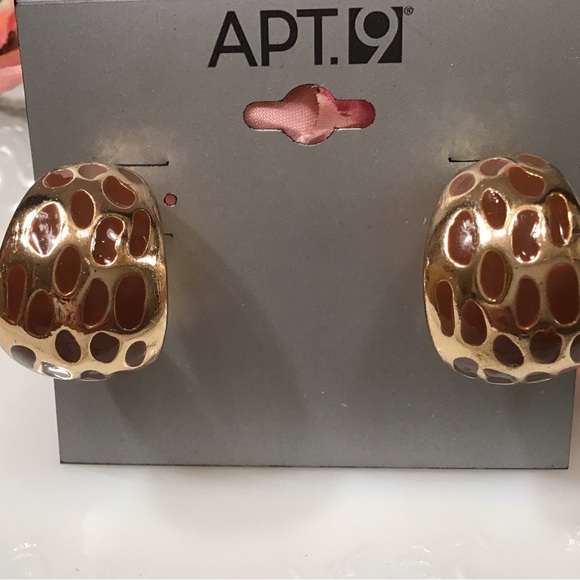 Apt.9 Earrings - Picture 3 of 10